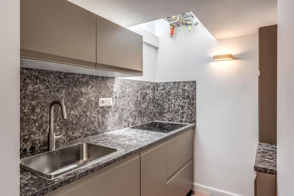 Apartment Cisterna 9 *