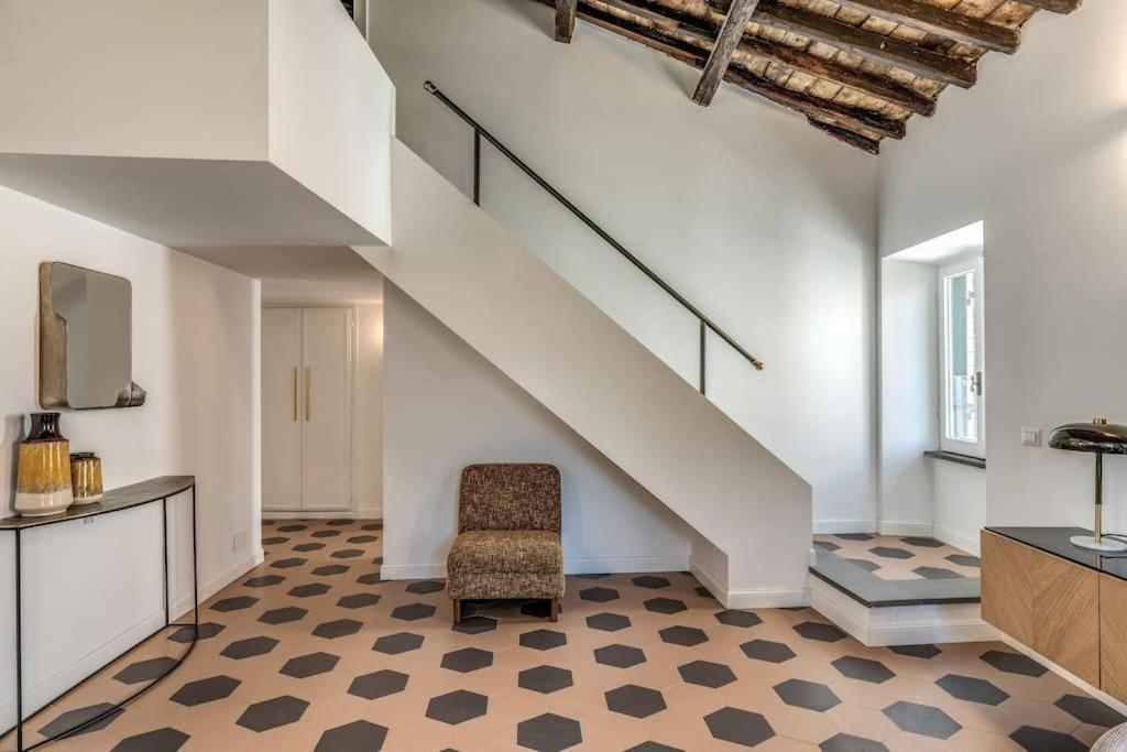 Apartment Cisterna 9 Rom