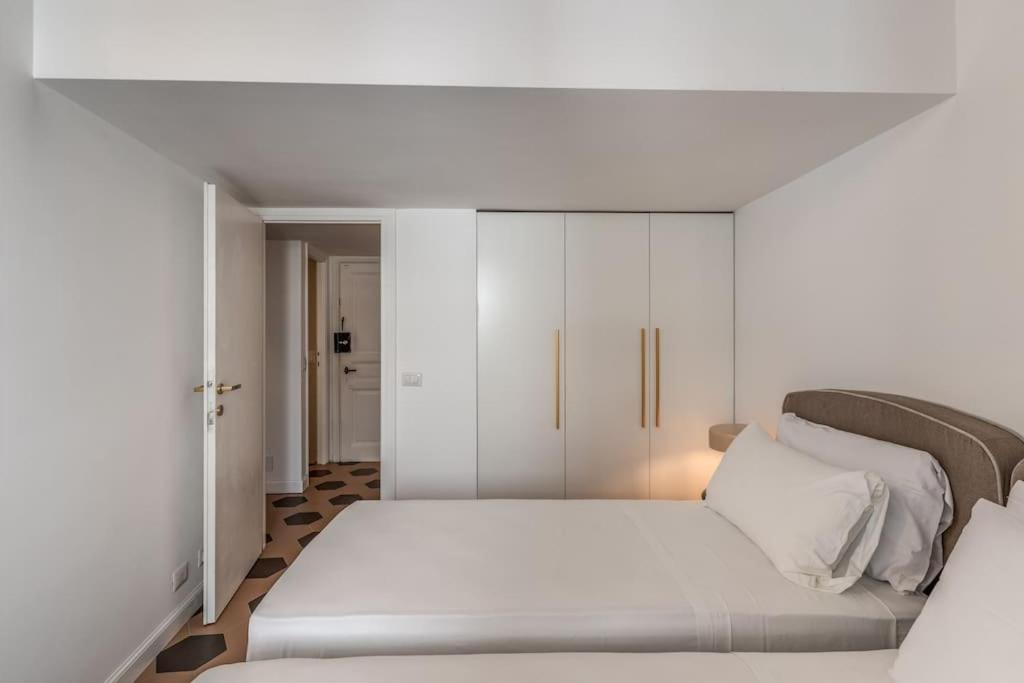 Cisterna 9 * Rom
